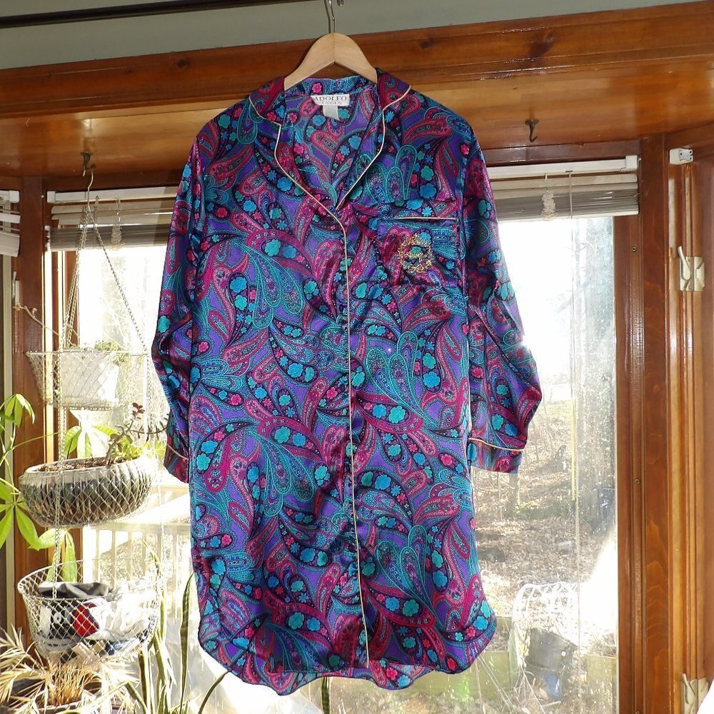 Beautiful Adolfo Classic Sleepwear